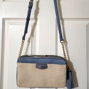 Crossbody purse